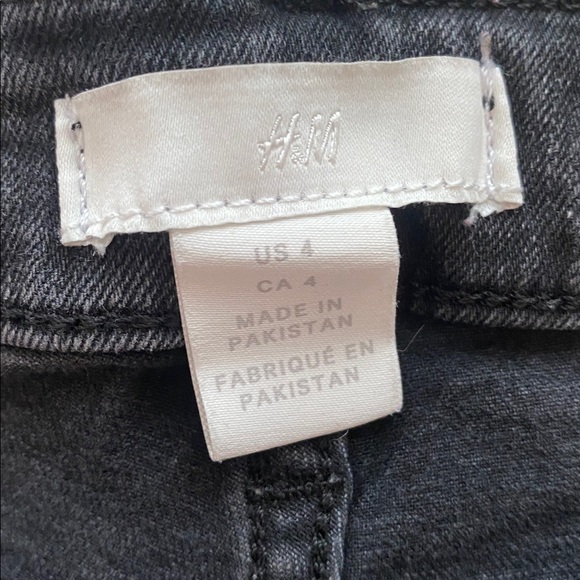 H&M Black Distressed Jean Shorts - Picture 2 of 3